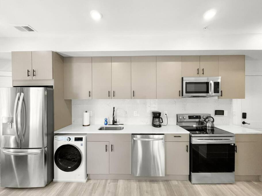 Classy Capitol Hill Apt, Steps From Dc Attraction Вашингтон Екстериор снимка