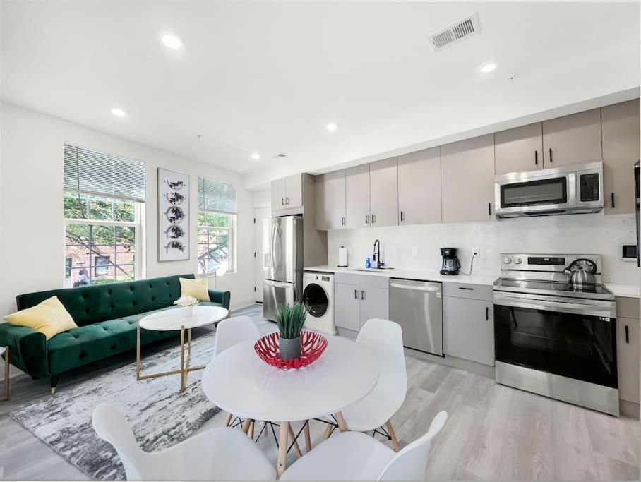 Classy Capitol Hill Apt, Steps From Dc Attraction Вашингтон Екстериор снимка